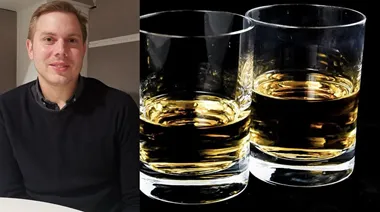 <p>Johan Aronsson på Marknadsbyrån ska hjälpa whiskyklubbar runt om i Sverige att stärka sin gemenskap och sina varumärken.</p>

