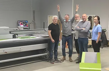 <p>Gänget på Danagårdlitho i Göteborg efter installationen.</p>
