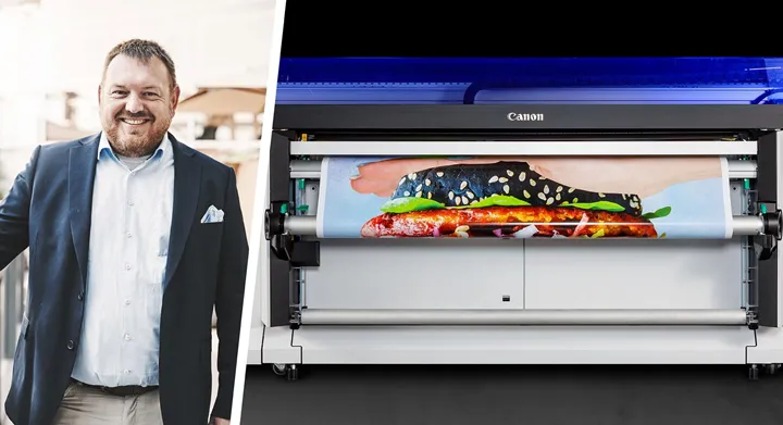 <p>Matteus Celinski på Canon med nya modellen av Colorado.</p>
