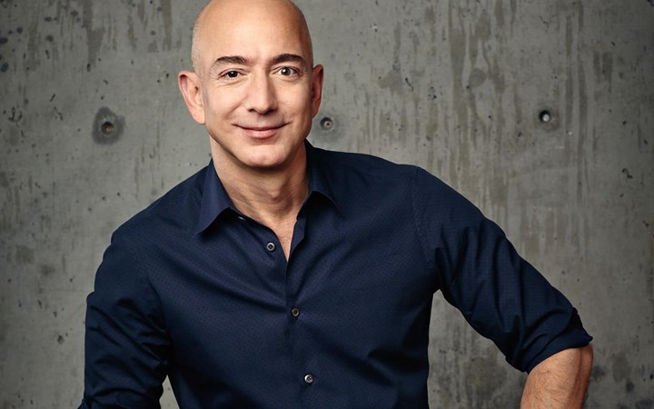 <p>Jeff Bezos är grundare av vd för Amazon.</p>
