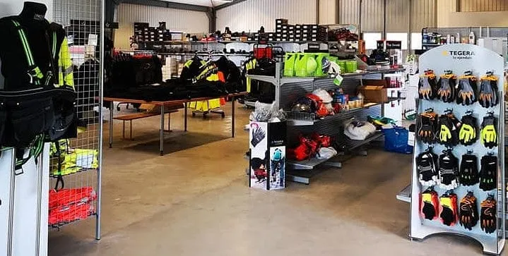 <p>En del av Jerås butik för arbets- och skyddskläder, som nu blir en del av Team Workwear.</p>
