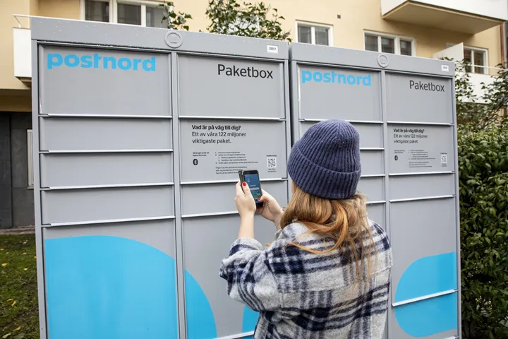 <p>Postnords nya paketboxar på Banérgatan i Stockholm.</p>
