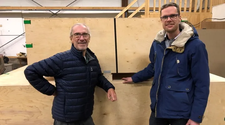 <p>Boardics grundare Per Ekerbring (till vänster) med Oskar Ryno, vd för Karl Hedin Emballage.</p>
