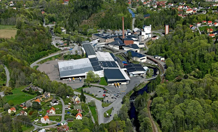 <p>Arctic Paper Munkedal från luften.</p>
