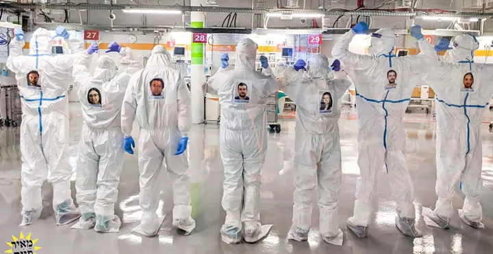 <p>Dekaler för identifikation.</p>
