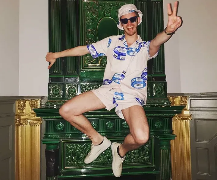 <p>Rasmus Elfström är en av de som fått tag på Eldorados senaste sommarkollektion. (Bild: Privat)</p>
