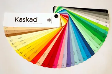 <p>Lessebo lanserar flera nya produkter – bland annat papper med präglat mönster och infärgad well. Välj bland över 150 olika mönster och valfri Lessebo-färg.</p>
