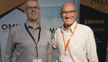 <p>Mathias Erlandsson, grundare av Omikai, tillsammans med Knut Grav som snart ska sälja Omikai i Norge.</p>
