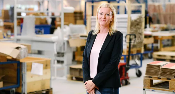 <p>Carina Olsson tillträdde som lagerchef på ÅJ Distribution i Augusti. (Bild: ÅJ)</p>
