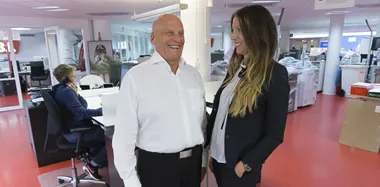 <p>Curt Vinterstö och Robine Hedlund driver Aba tillsammans med ett team på snart 30 personer. Nu investerar man stort i sitt grafiska center i Stockholm.</p>
