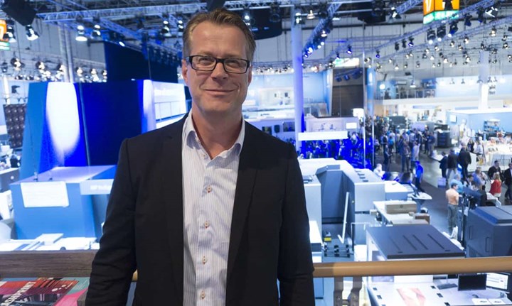 <p>Gustaf Albért, vd Elanders Sverige, var på Drupa för att investera stort i digitaltryck.</p>
