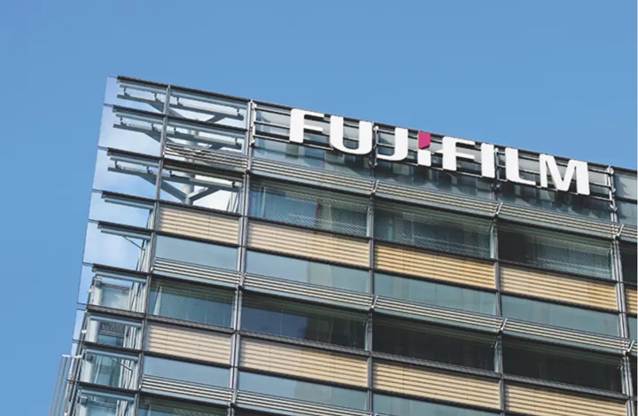 Fujifil_HQ_1800